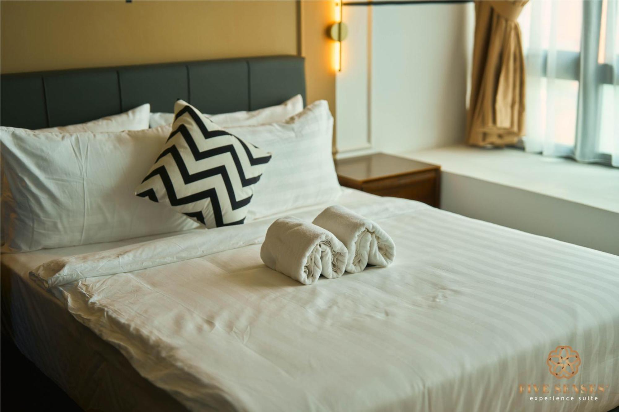 The Colony & The Luxe, Kuala Lumpur By Canopy Lives Room photo